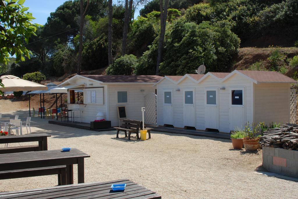 Residence Reale Porto Azzurro Esterno foto