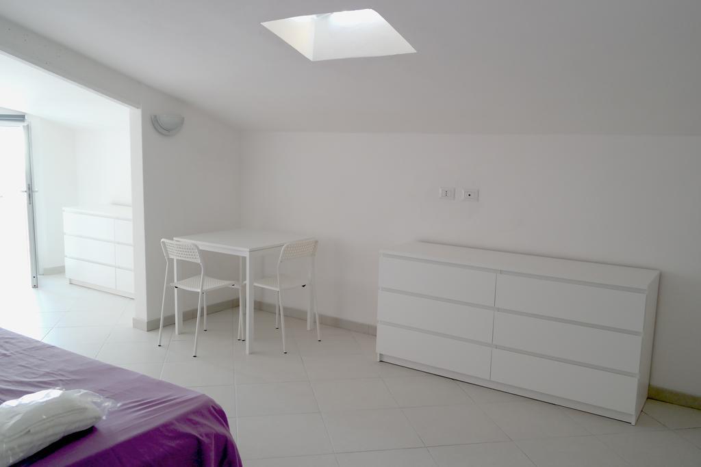 Residence Reale Porto Azzurro Esterno foto
